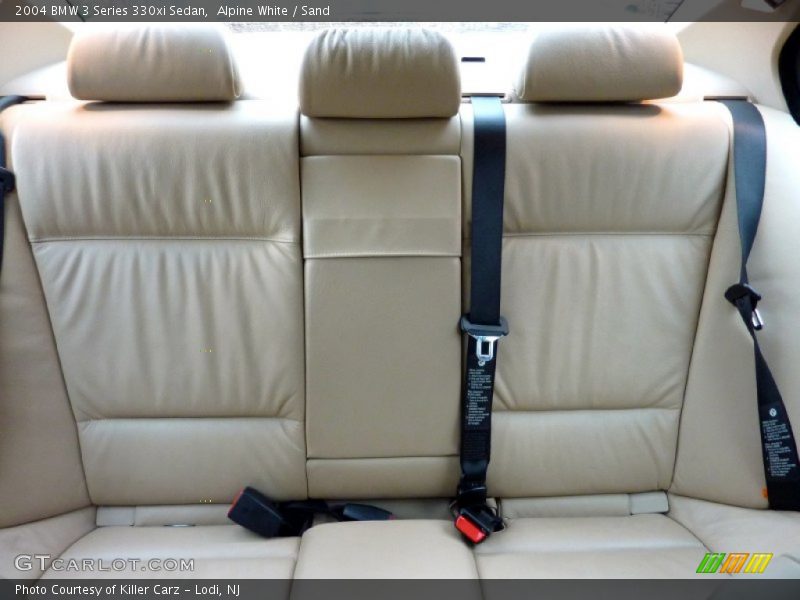 Alpine White / Sand 2004 BMW 3 Series 330xi Sedan