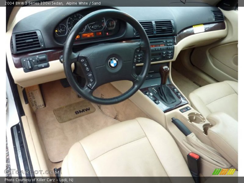 Alpine White / Sand 2004 BMW 3 Series 330xi Sedan