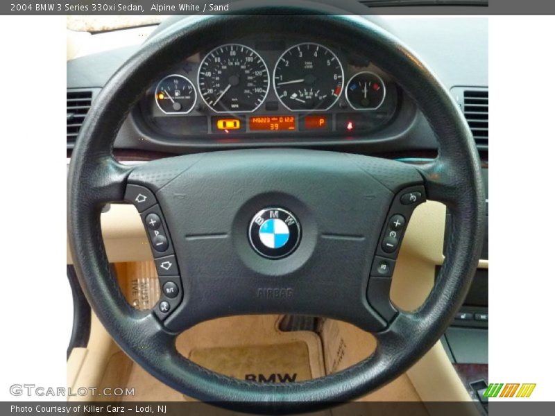 Alpine White / Sand 2004 BMW 3 Series 330xi Sedan
