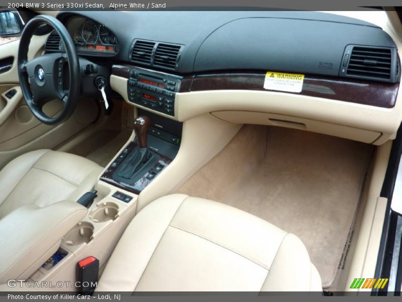 Alpine White / Sand 2004 BMW 3 Series 330xi Sedan