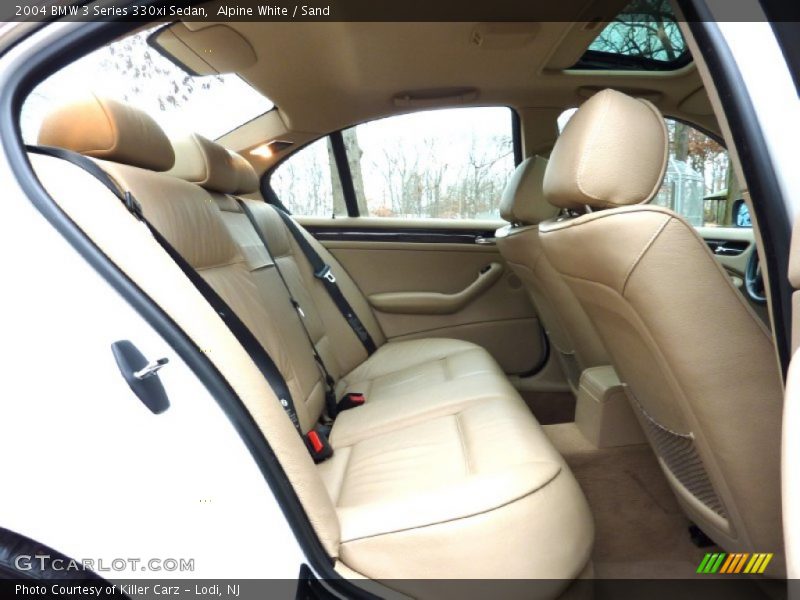 Alpine White / Sand 2004 BMW 3 Series 330xi Sedan