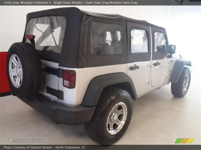 Bright Silver Metallic / Dark Slate Gray/Medium Slate Gray 2009 Jeep Wrangler Unlimited X