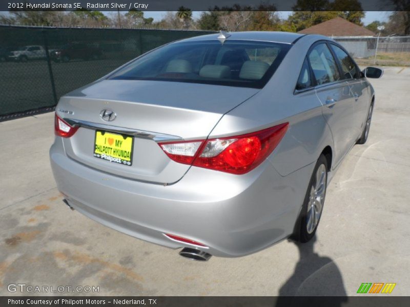 Radiant Silver / Gray 2012 Hyundai Sonata SE