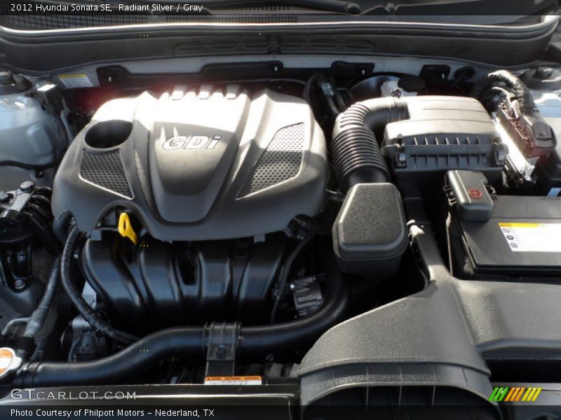Radiant Silver / Gray 2012 Hyundai Sonata SE