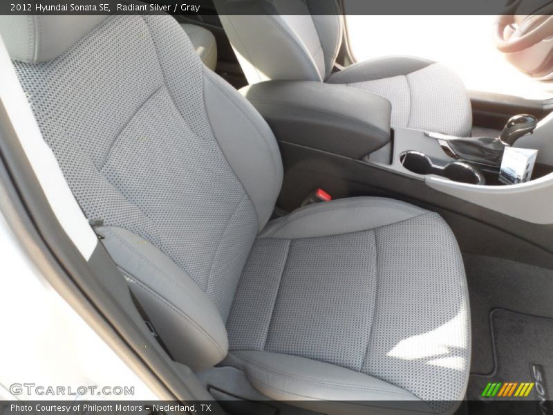 Radiant Silver / Gray 2012 Hyundai Sonata SE