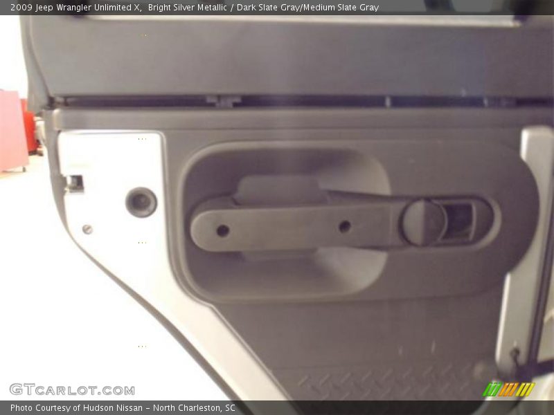 Bright Silver Metallic / Dark Slate Gray/Medium Slate Gray 2009 Jeep Wrangler Unlimited X