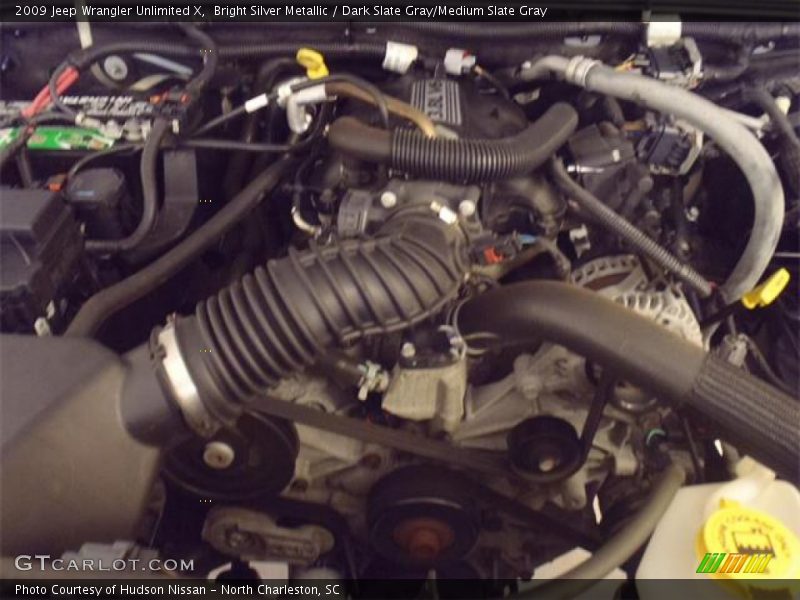 Bright Silver Metallic / Dark Slate Gray/Medium Slate Gray 2009 Jeep Wrangler Unlimited X
