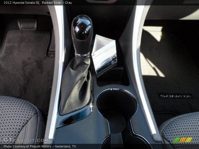 Radiant Silver / Gray 2012 Hyundai Sonata SE