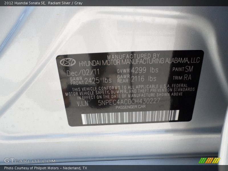 Radiant Silver / Gray 2012 Hyundai Sonata SE