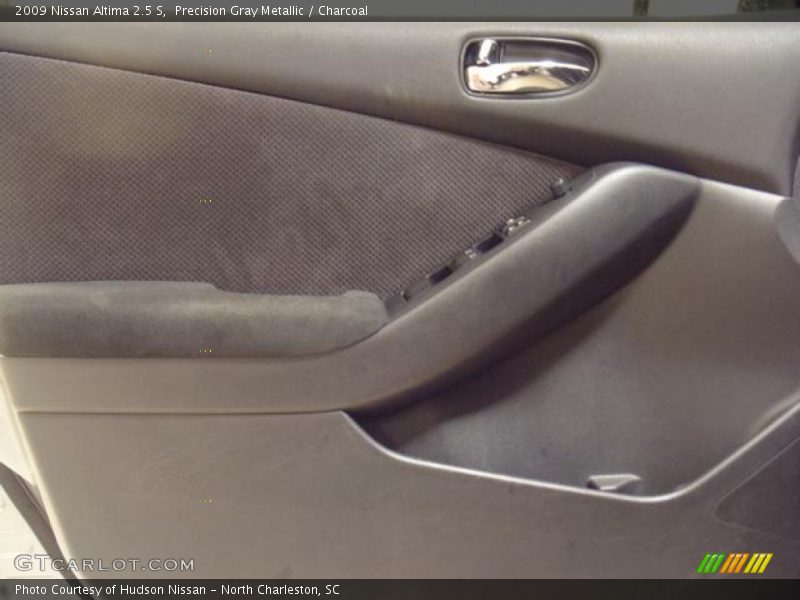 Precision Gray Metallic / Charcoal 2009 Nissan Altima 2.5 S