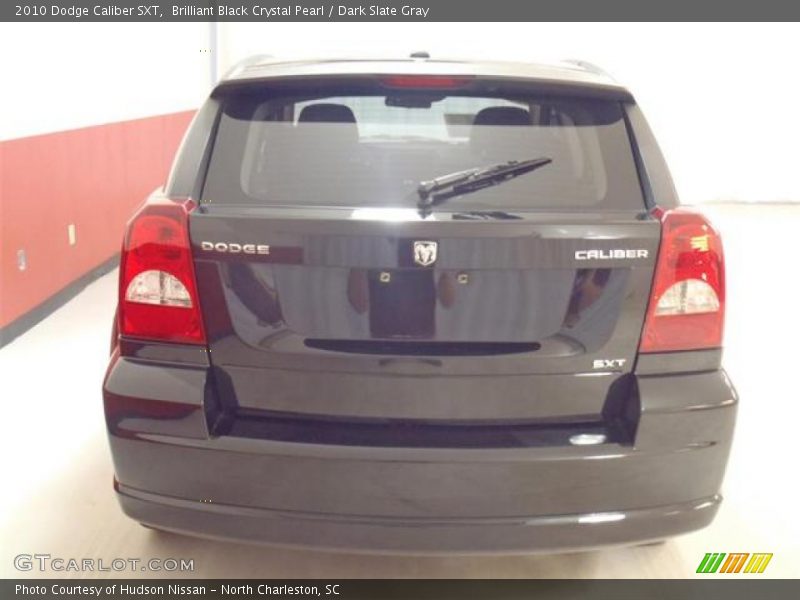 Brilliant Black Crystal Pearl / Dark Slate Gray 2010 Dodge Caliber SXT