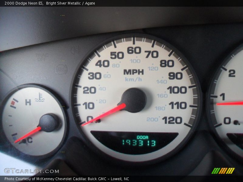 Bright Silver Metallic / Agate 2000 Dodge Neon ES