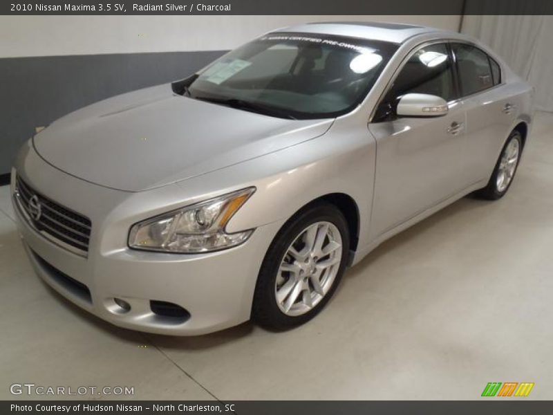 Radiant Silver / Charcoal 2010 Nissan Maxima 3.5 SV