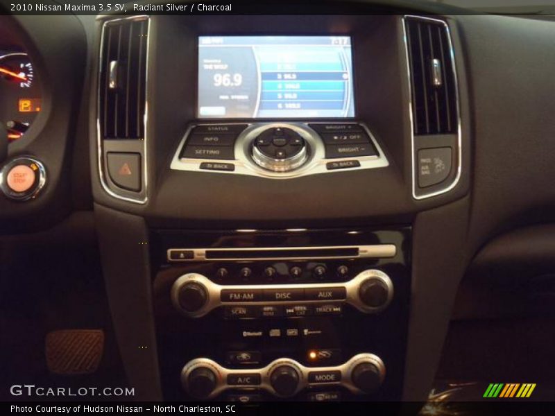 Radiant Silver / Charcoal 2010 Nissan Maxima 3.5 SV
