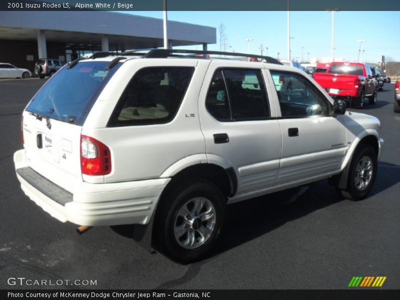 Alpine White / Beige 2001 Isuzu Rodeo LS