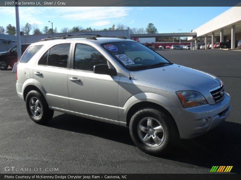 Silver / Gray 2007 Kia Sorento LX