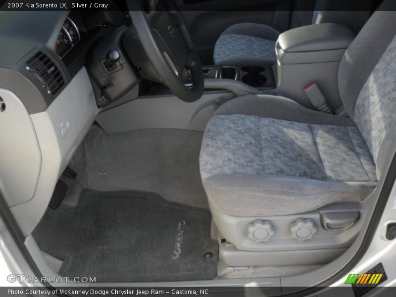 Silver / Gray 2007 Kia Sorento LX