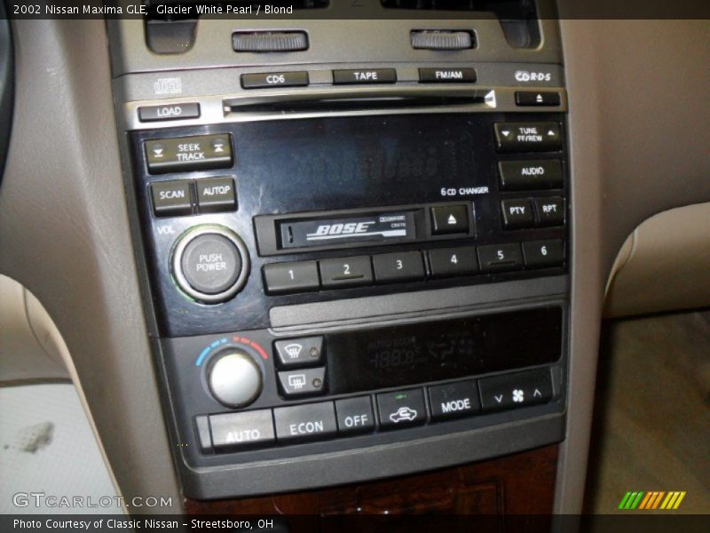 Glacier White Pearl / Blond 2002 Nissan Maxima GLE