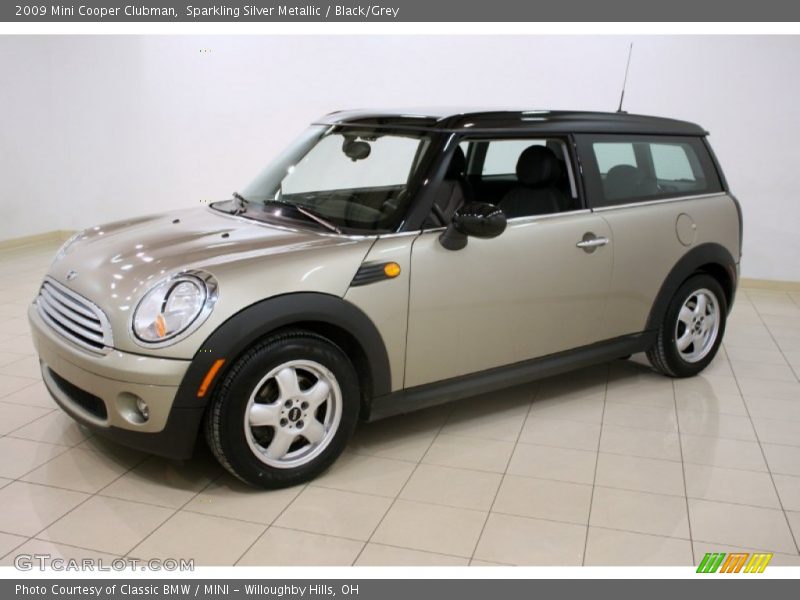 Sparkling Silver Metallic / Black/Grey 2009 Mini Cooper Clubman