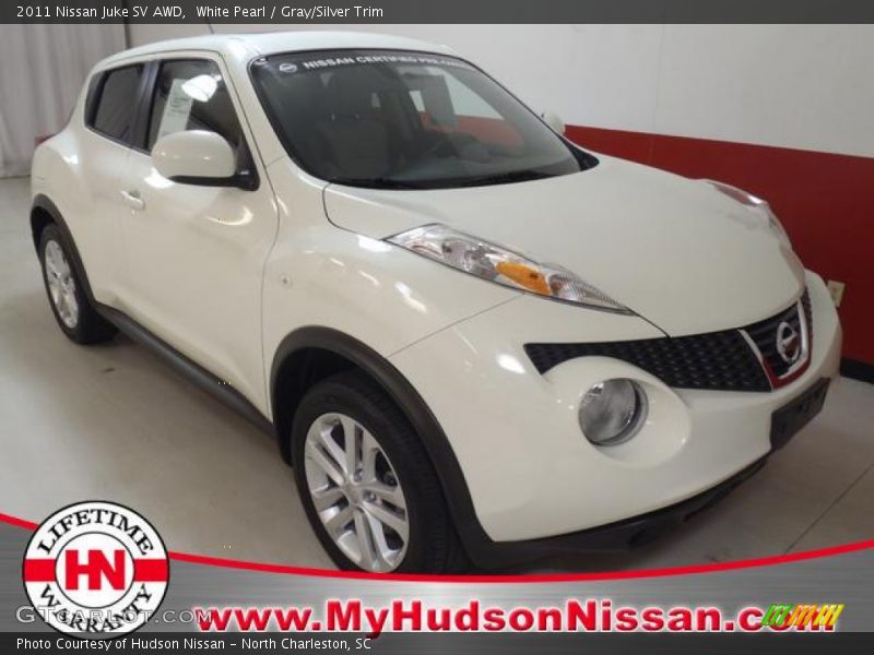 White Pearl / Gray/Silver Trim 2011 Nissan Juke SV AWD