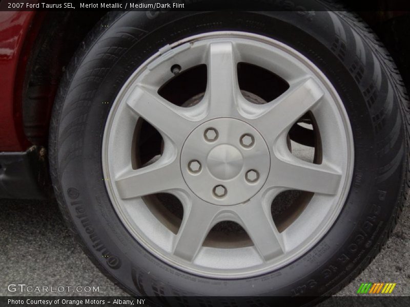 2007 Taurus SEL Wheel