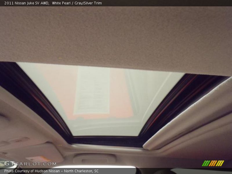 White Pearl / Gray/Silver Trim 2011 Nissan Juke SV AWD