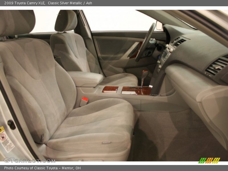 Classic Silver Metallic / Ash 2009 Toyota Camry XLE