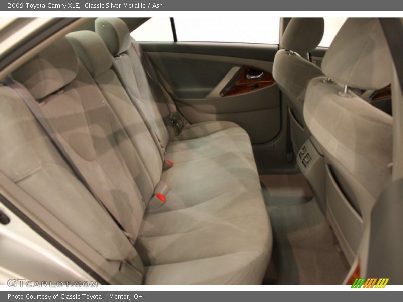 Classic Silver Metallic / Ash 2009 Toyota Camry XLE