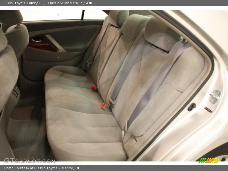 Classic Silver Metallic / Ash 2009 Toyota Camry XLE