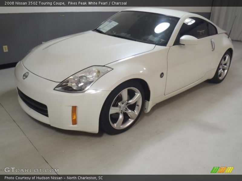 Front 3/4 View of 2008 350Z Touring Coupe
