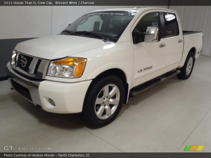 Blizzard White / Charcoal 2011 Nissan Titan SL Crew Cab