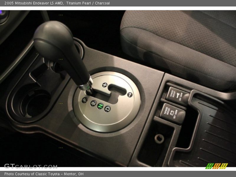  2005 Endeavor LS AWD 4 Speed Automatic Shifter