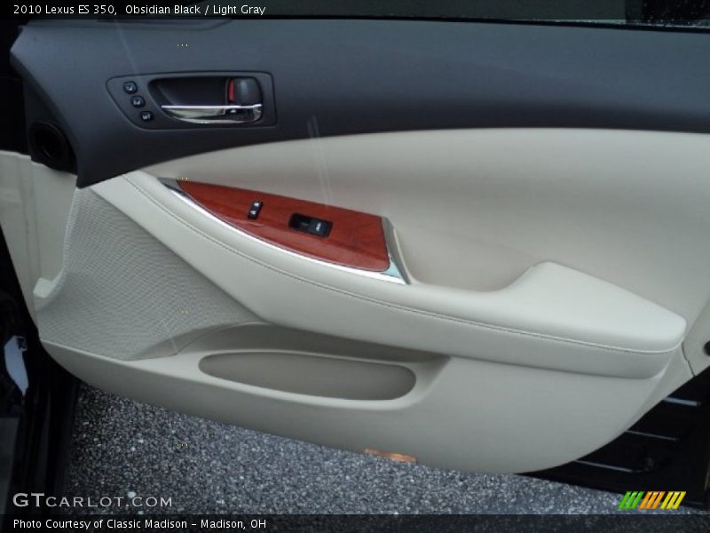 Obsidian Black / Light Gray 2010 Lexus ES 350