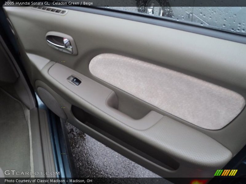 Celadon Green / Beige 2005 Hyundai Sonata GL