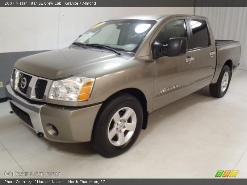Front 3/4 View of 2007 Titan SE Crew Cab
