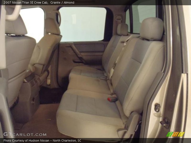  2007 Titan SE Crew Cab Almond Interior