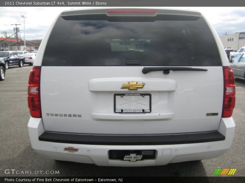 Summit White / Ebony 2011 Chevrolet Suburban LT 4x4
