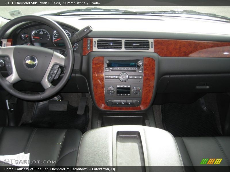 Summit White / Ebony 2011 Chevrolet Suburban LT 4x4
