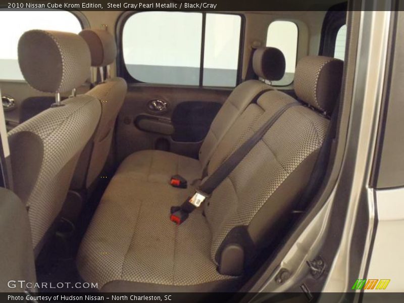 Steel Gray Pearl Metallic / Black/Gray 2010 Nissan Cube Krom Edition