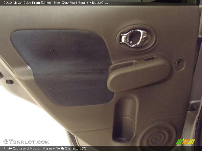 Steel Gray Pearl Metallic / Black/Gray 2010 Nissan Cube Krom Edition