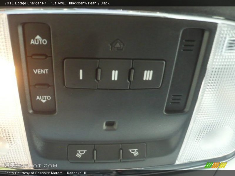 Blackberry Pearl / Black 2011 Dodge Charger R/T Plus AWD