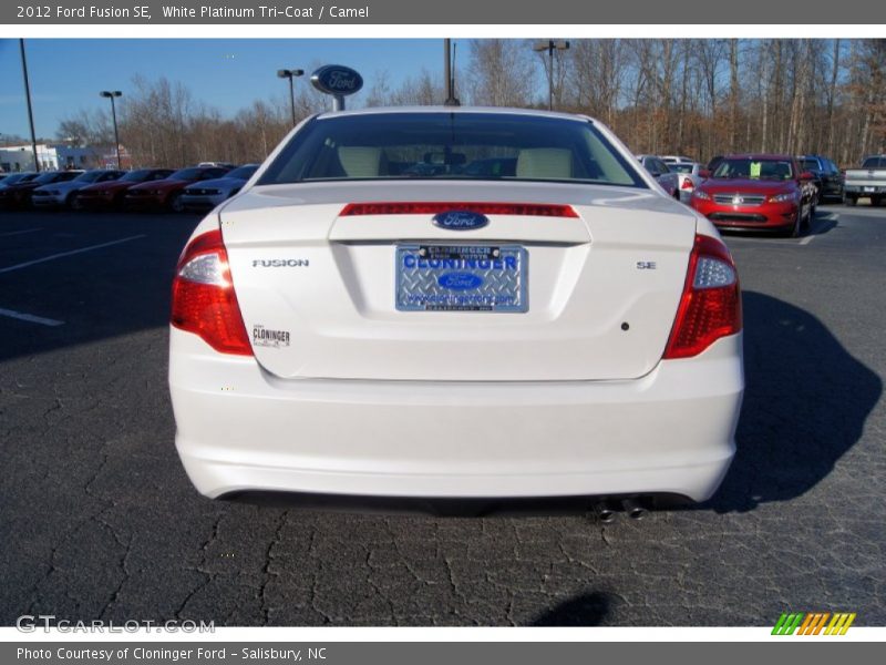White Platinum Tri-Coat / Camel 2012 Ford Fusion SE