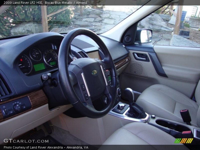Biscay Blue Metallic / Almond 2009 Land Rover LR2 HSE