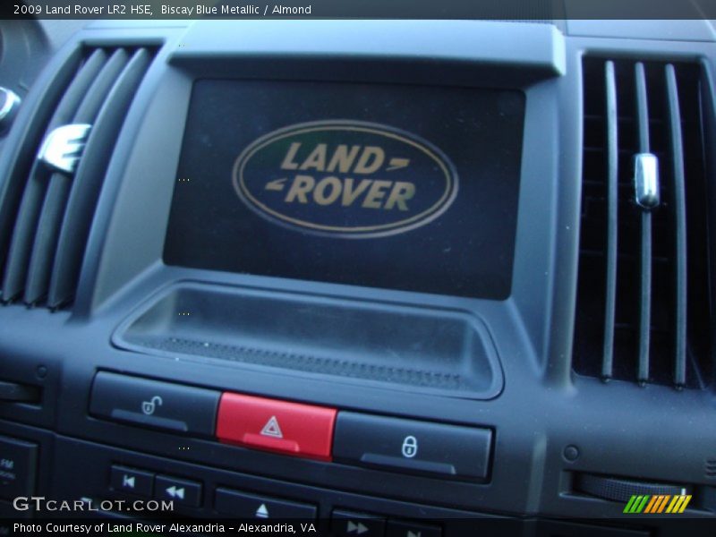 Biscay Blue Metallic / Almond 2009 Land Rover LR2 HSE