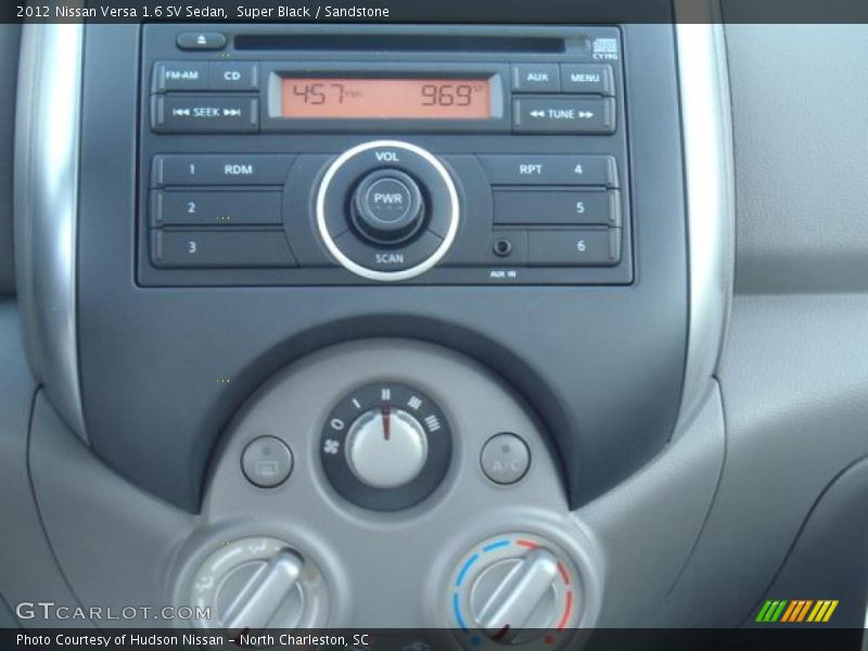 Super Black / Sandstone 2012 Nissan Versa 1.6 SV Sedan