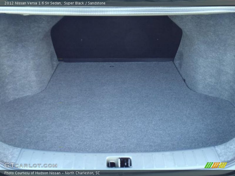 Super Black / Sandstone 2012 Nissan Versa 1.6 SV Sedan