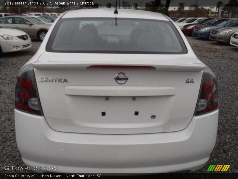 Aspen White / Charcoal 2012 Nissan Sentra 2.0 SR