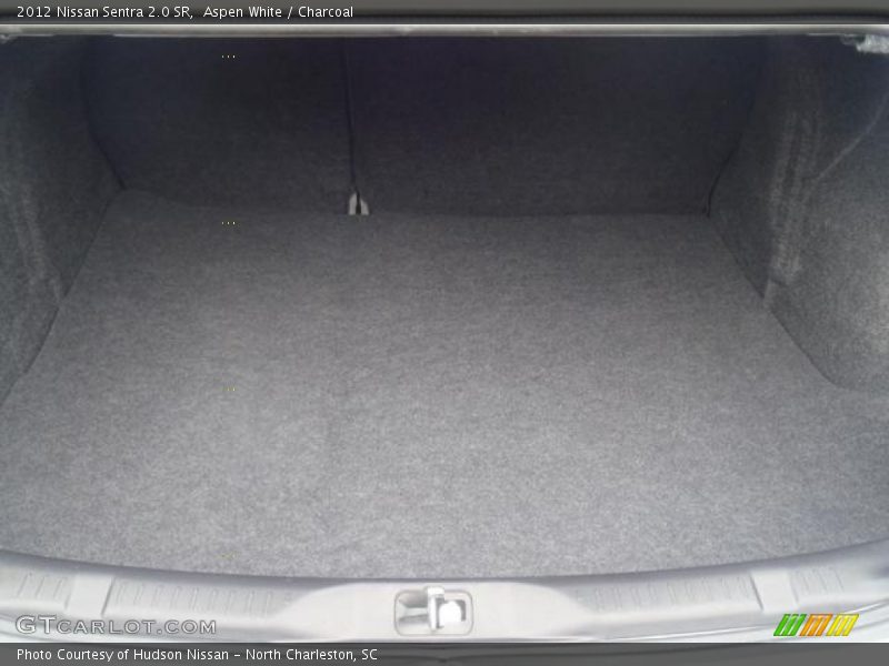 Aspen White / Charcoal 2012 Nissan Sentra 2.0 SR