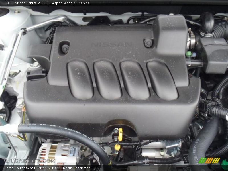 Aspen White / Charcoal 2012 Nissan Sentra 2.0 SR