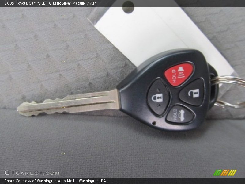 Classic Silver Metallic / Ash 2009 Toyota Camry LE